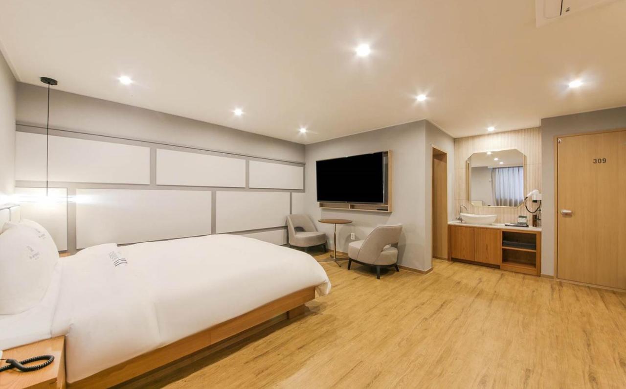 H Avenue Hotel In Gyeongju Exterior foto