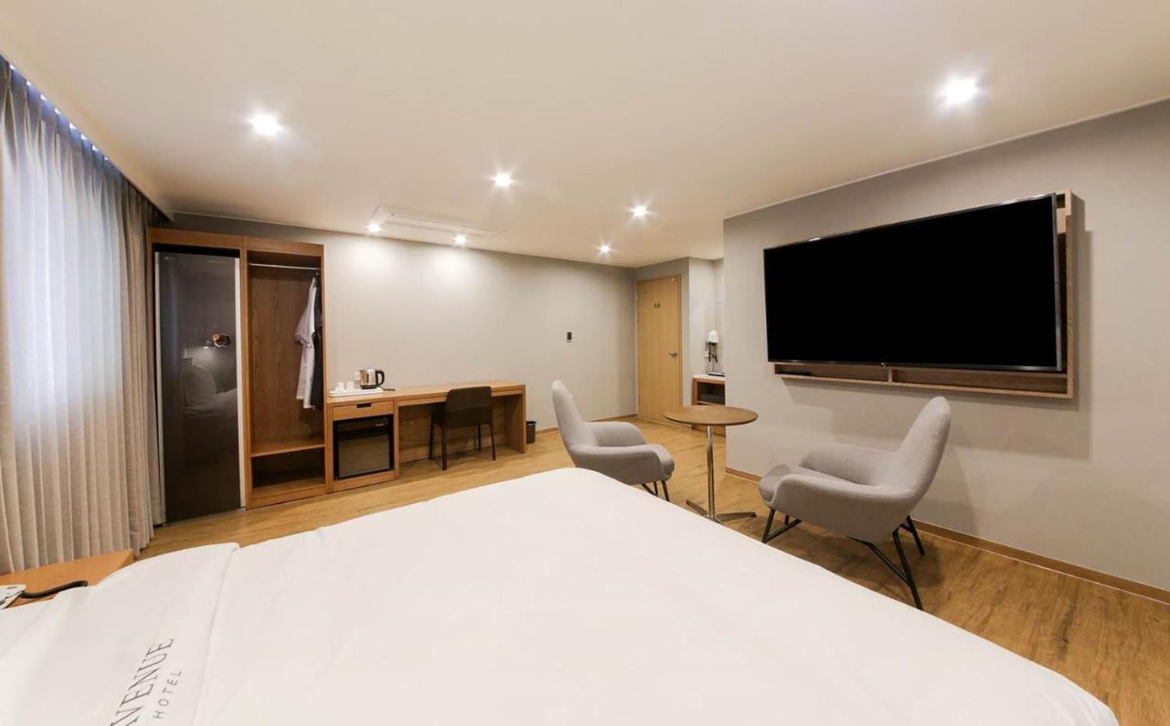 H Avenue Hotel In Gyeongju Exterior foto
