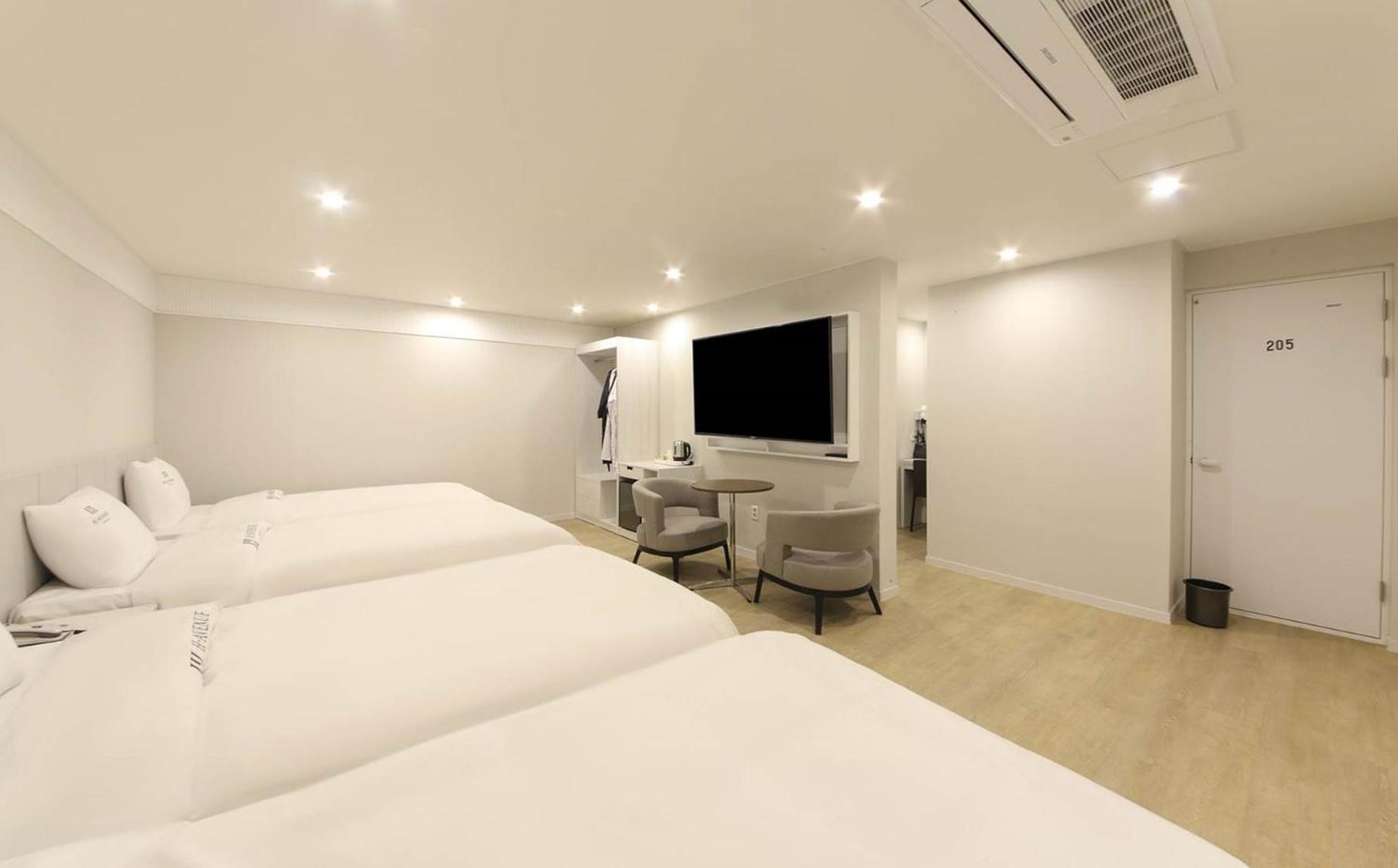 H Avenue Hotel In Gyeongju Exterior foto