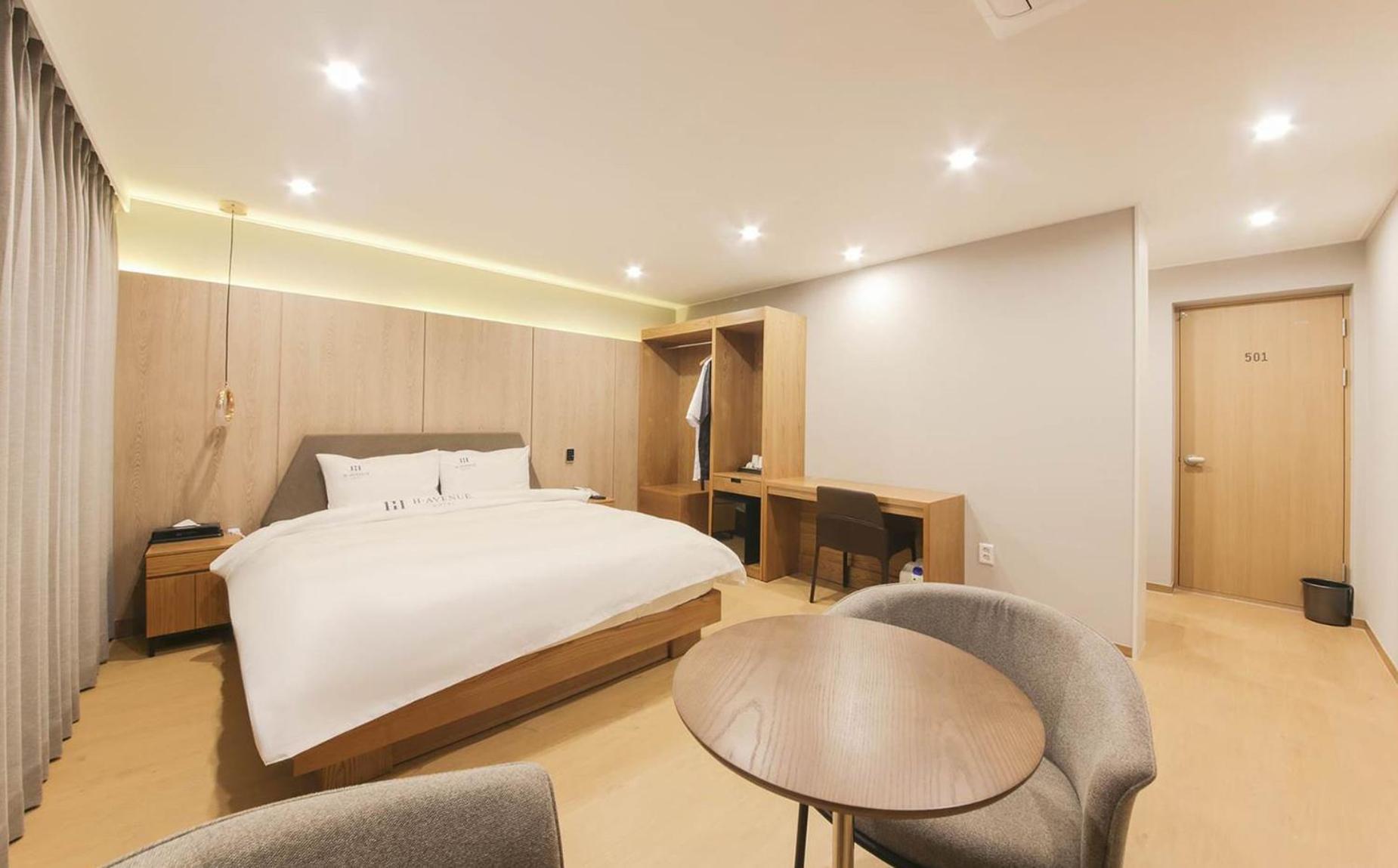 H Avenue Hotel In Gyeongju Exterior foto